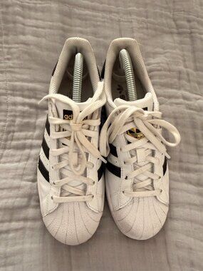 Adidas Superstar - Size 7.5